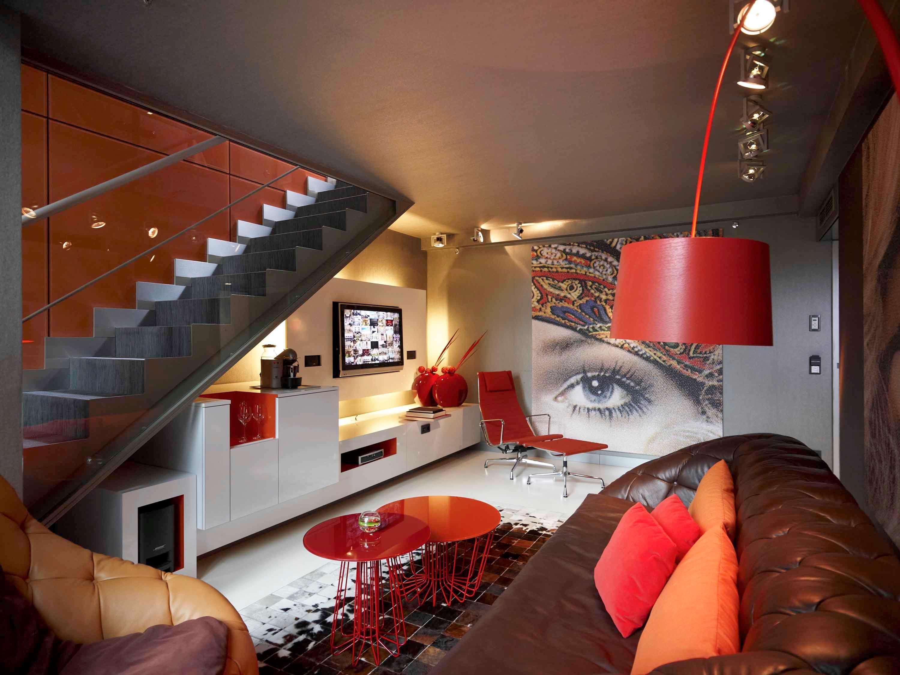 Sofitel Munich Bayerpost Hotel Luaran gambar Interior of a suite at the Mandarin Oriental