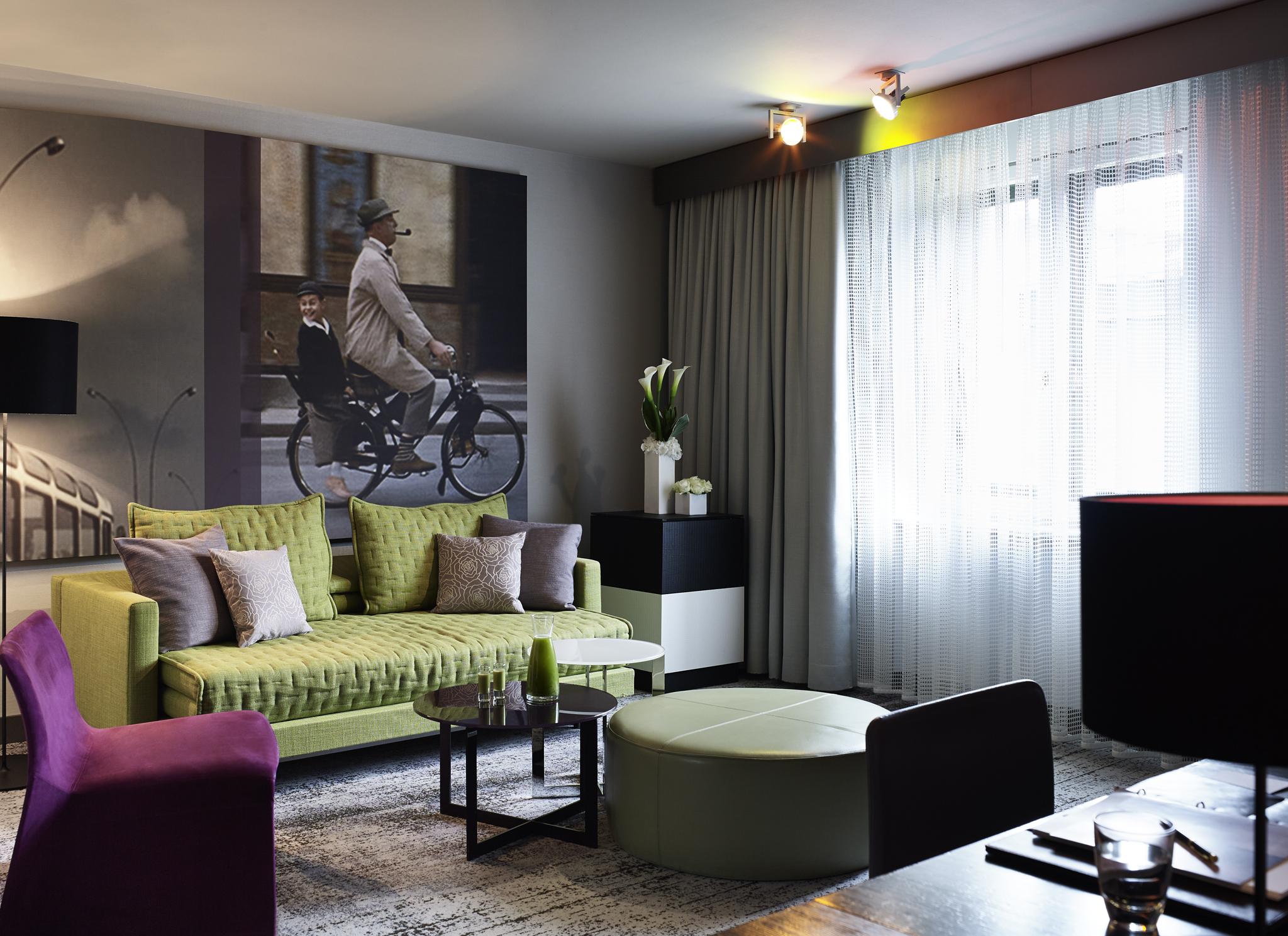 Sofitel Munich Bayerpost Hotel Luaran gambar Living room