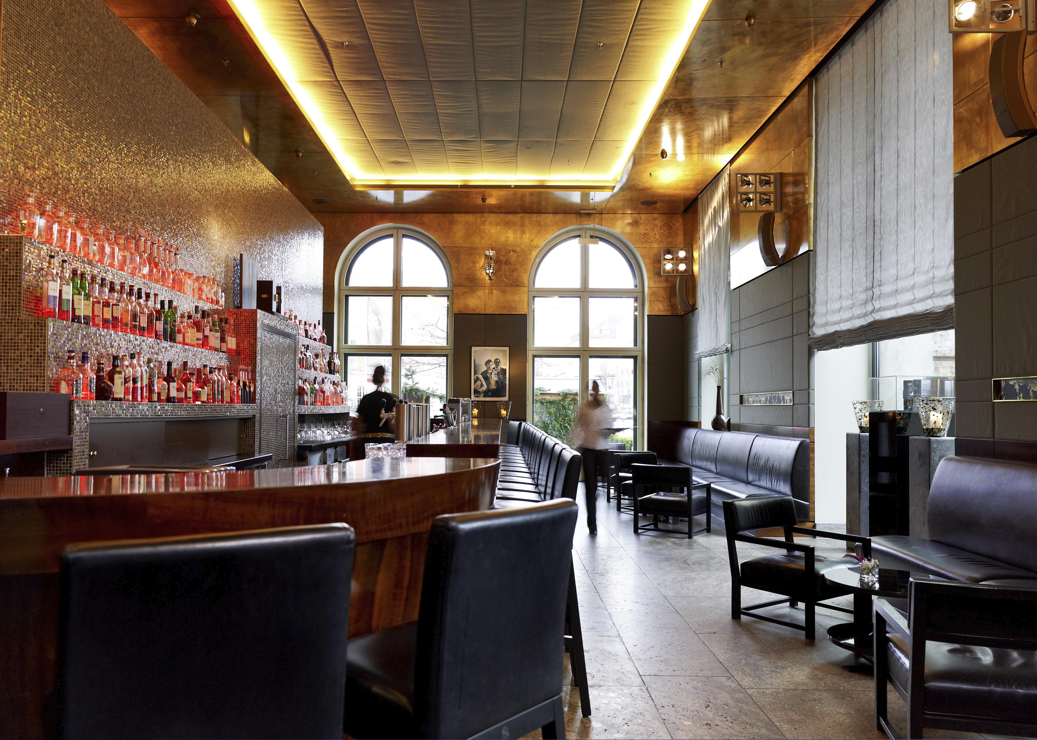 Sofitel Munich Bayerpost Hotel Luaran gambar The interior of the restaurant