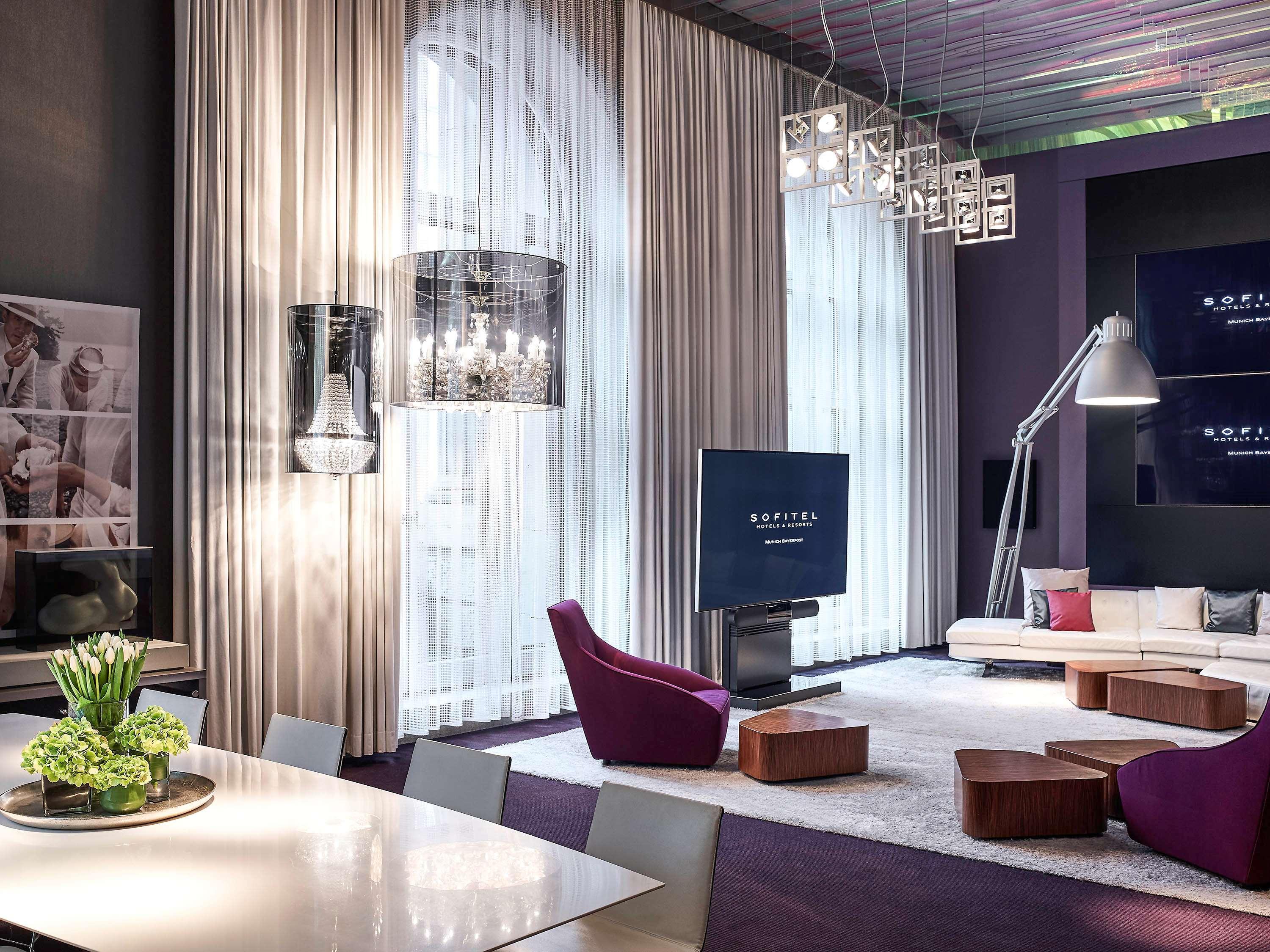 Sofitel Munich Bayerpost Hotel Luaran gambar The interior of a suite at the Mandarin Oriental, Munich