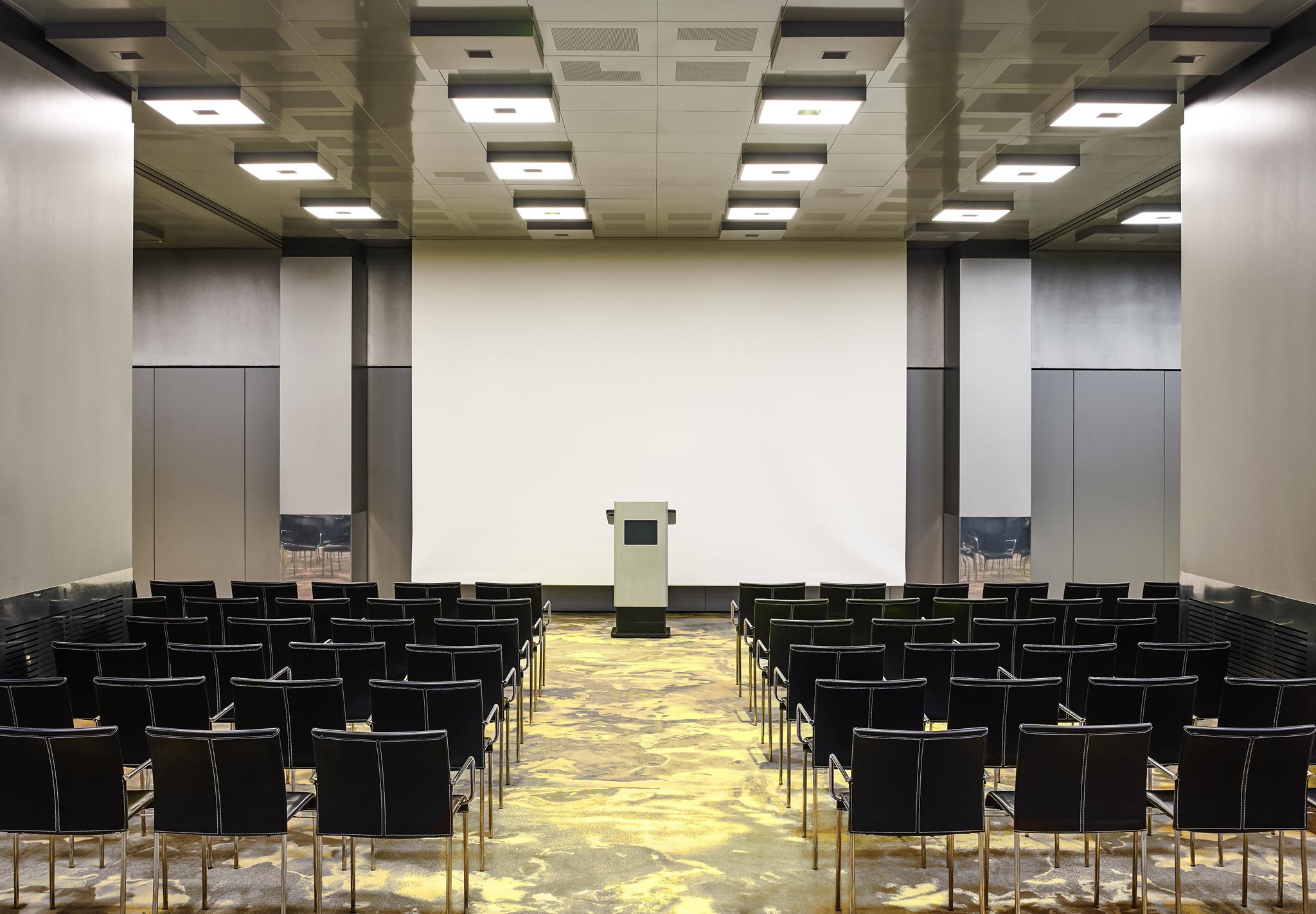 Sofitel Munich Bayerpost Hotel Luaran gambar The auditorium