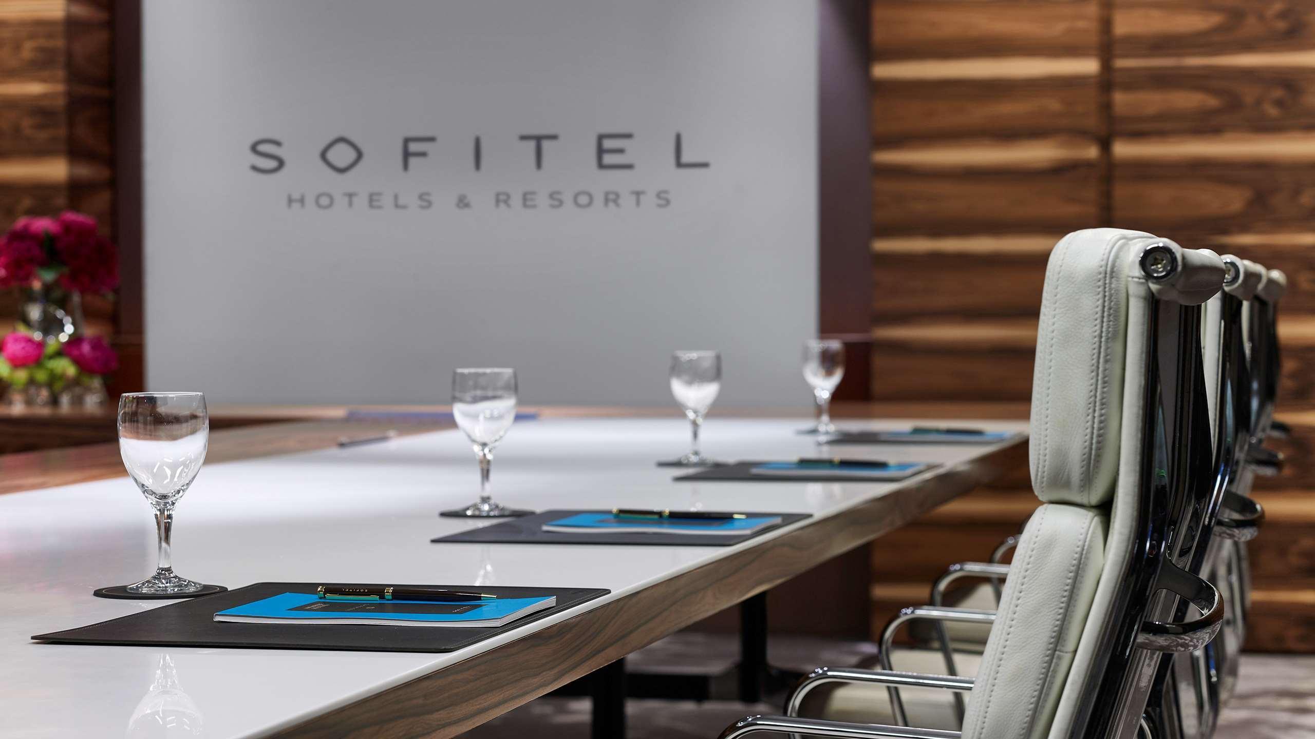 Sofitel Munich Bayerpost Hotel Luaran gambar Sofitel meeting room
